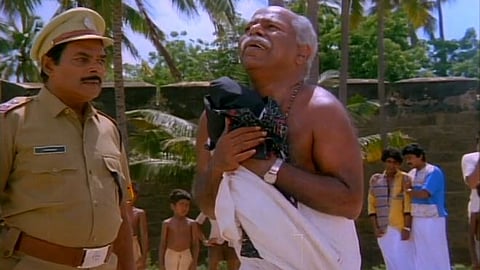 പത്മരാജൻ സംവിധാനം ചെയ്ത മൂന്നാംപക്കത്തിൽ നിന്ന്