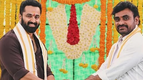 പ്രധാനമന്ത്രി നരേന്ദ്ര മോദിയുടെ ജീവിതകഥപറയുന്ന ഉണ്ണി മുകുന്ദൻ ചിത്രം‘മാ വന്ദേ’യുടെ പൂജാചടങ്ങിൽ നിന്ന്