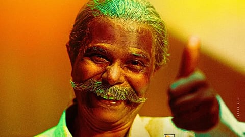 ആശാൻ പോസ്റ്ററിൽ ഇന്ദ്രൻസ്