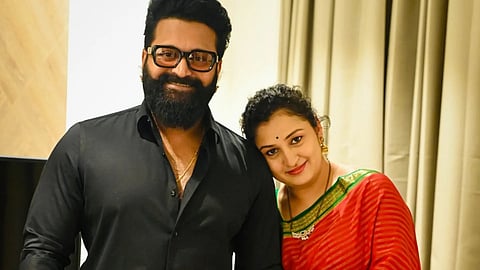 ഋഷഭ് ഷെട്ടിയും ഭാര്യ പ്രഗതിയും