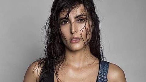 'ഖമനയി ഭരണകൂടം മിഡില് ഈസ്റ്റിലെ കാന്സര്': തുറന്നടിച്ച് ഇറാന് നടി മന്ദാന കരിമി