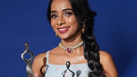 ട്വിങ്കിൾ ജോബി മികച്ച നടിക്കുള്ള പുരസ്കാരവുമായി