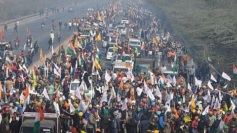 Live Blog: দিল্লির বেশ কিছু অঞ্চলে বন্ধ ইন্টারনেট পরিষেবা