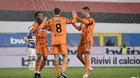 জয়ের পর জুভেন্তাসের খেলোয়াড়রা