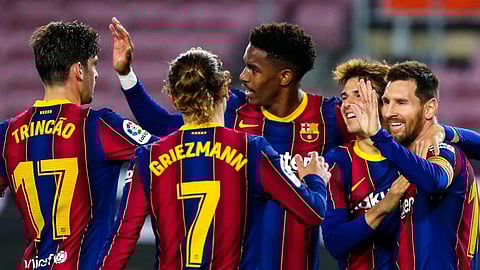 মেসি-ত্রিনকাও জাদুতে দেপোর্তিভো আলাভেস হজম করলো ৫ গোল