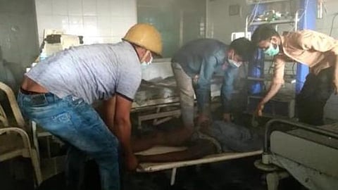 কানপুরের সরকারি হাসপাতালে আগুন