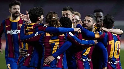 ঘরের মাঠে সেভিয়াকে ৩-০ গোলে হারিয়ে কোপা ডেল রে'র ফাইনালে লিওনেল মেসির বার্সেলোনা