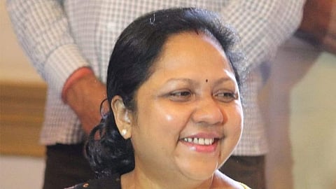 বিদায়ী বিধায়ক তথা মন্ত্রী রত্না ঘোষ কর