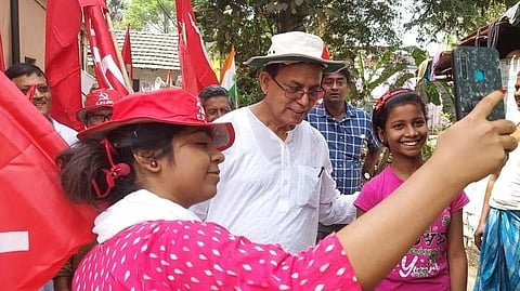 সেলফির আব্দার ...