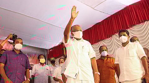 কোচিতে নির্বাচনী প্রচারে পিনারাই বিজয়ন