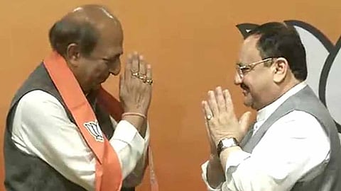 জে পি নাড্ডার উপস্থিতিতে বিজেপিতে যোগ দিলেন দীনেশ ত্রিবেদী