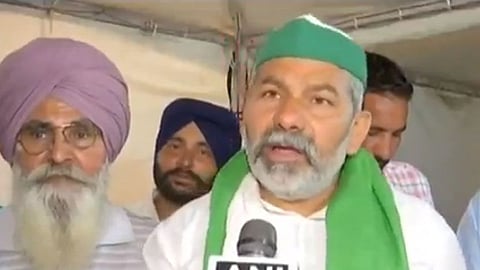 রাকেশ টিকায়েত