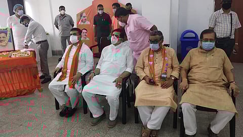 রাজ্য বিধানসভায় বিরোধী দলনেতা শুভেন্দু অধিকারী, নাম প্রস্তাব করলেন মুকুল রায়