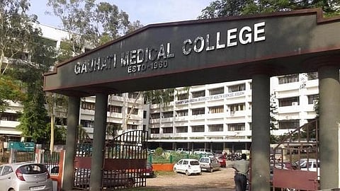 রাতে ছিলেন না কোনো চিকিৎসক, গুয়াহাটি মেডিক্যাল কলেজে ১২ কোভিড রোগীর মৃত্যু