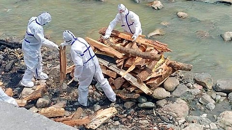 উত্তরাখন্ডে কোভিড আক্রান্তের দেহ দাহ করার প্রস্তুতি চলছে