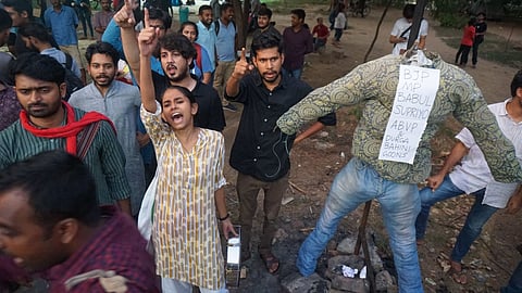 JNU: আড়াই বছর আগের বিক্ষোভের ঘটনায় ছাত্র সংসদের সভাপতি ঐশী সহ একাধিক শিক্ষার্থীকে শো-কজ