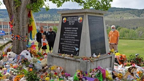 কানাডায় মৃত শিশুদের স্মরণে সৌধ