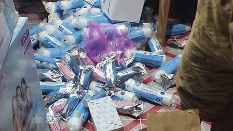 দত্তপুকুরে উদ্ধার হওয়া নকল ফিল্টার