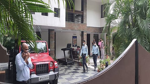 দৈনিক ভাস্কর- এর দপ্তর