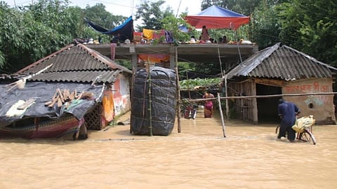 WB Flood: রাজ্যে বন্যায় মৃতদের পরিবারকে আর্থিক সাহায্য প্রধানমন্ত্রীর, আপাতত নেই কোনো ত্রাণ প্যাকেজ