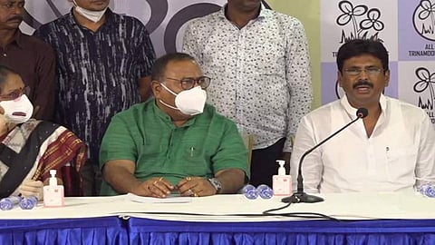 সাংবাদিক বৈঠকে বিশ্বজিৎ দাস