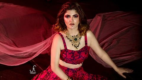 শ্রাবন্তী চ্যাটার্জী