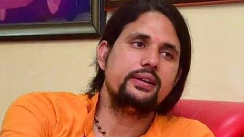 আনন্দ গিরি