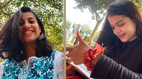 সাংবাদিক সমৃদ্ধি কে সাকুনিয়া এবং স্বর্ণ ঝা