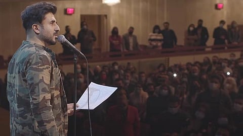 কমেডিয়ান বীর দাস