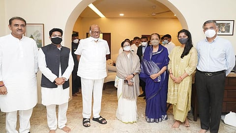 শরদ পাওয়ারের পাশে দাঁড়িয়ে মমতার প্রশ্ন - UPA কই? উত্তর দিলেন নিজেই, UPA নেই