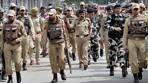 সমালোচনামূলক মন্তব্য আইনবিরুদ্ধ বলে গণ্য করা হবে, সতর্কবার্তা কাশ্মীর পুলিশের