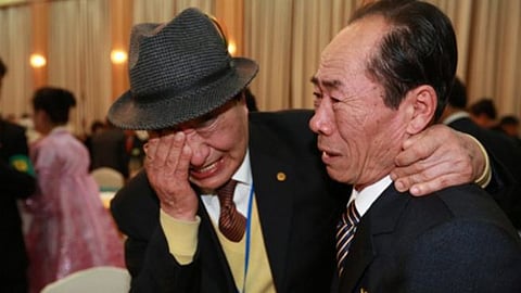 দুই বিচ্ছিন্ন কোরিয়ান পরিবারের মিলন