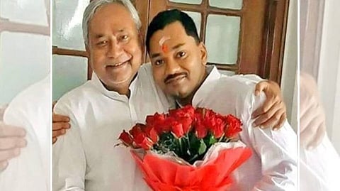 সপুত্র নীতিশ কুমার