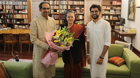 সোনিয়া গান্ধীর সাথে উদ্ধব ঠাকরে