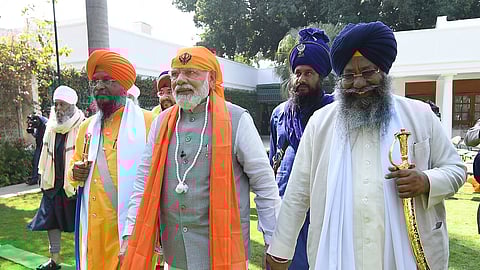 শিখ নেতাদের সাথে প্রধানমন্ত্রী