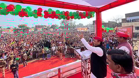 সমাজবাদী পার্টির নির্বাচনী প্রচারে অখিলেশ যাদব