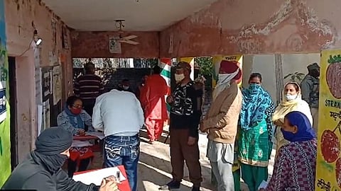 পাঞ্জাবে চলছে ভোটগ্রহণ