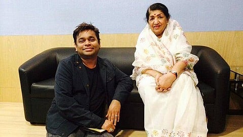 লতা মুঙ্গেশকরের সঙ্গে এ আর রহমান