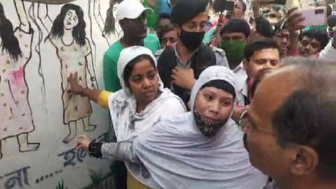 তৃণমূল কাউন্সিলরের সেই দেওয়াল লিখন