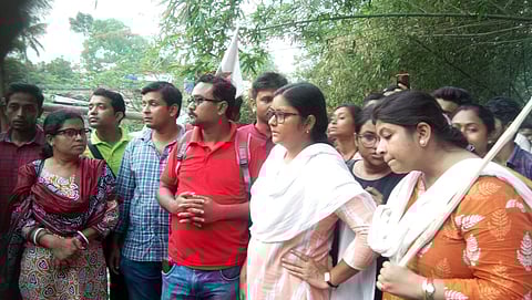 হাঁসখালিতে মীনাক্ষী মুখোপাধ্যায়