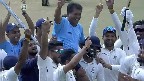 Ranji Trophy: মুম্বইকে হারিয়ে প্রথম রঞ্জি জয়, ইতিহাস গড়লো মধ্যপ্রদেশ