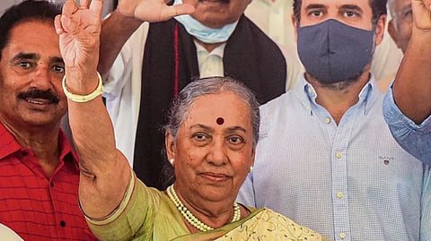 কেন্দ্রের বিরুদ্ধে ফোনে আড়ি পাতার অভিযোগ মার্গারেট আলভার