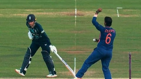 India-England: দীপ্তি শর্মার মানকাডিং বিতর্কে ক্রিকেট মহলে মিশ্র প্রতিক্রিয়া