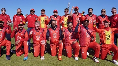 ১০ রানেই অল আউট আইল অফ ম্যান