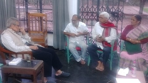 অমর্ত্য সেনের বাড়িতে সিপিআইএম নেতৃত্ব