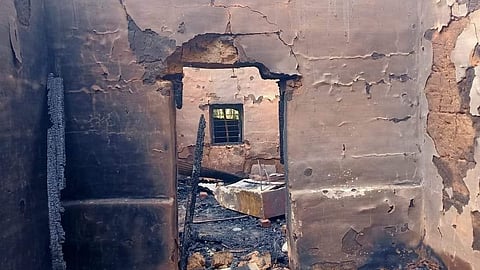 চড়িলাম বিধানসভার দক্ষিন ব্রজপুর গ্রামে বাম কর্মীর বাড়িতে হামলা