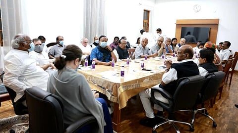 বৈঠকে বিরোধীরা