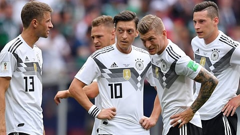 সব ধরণের ফুটবল থেকে অবসর নিলেন মেসুট ওজিল