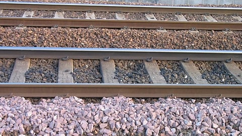 গোটা রেল লাইন চুরি বীরভূমে! ধৃত ২, খোঁজ চলছে পাচারকারী চক্রের