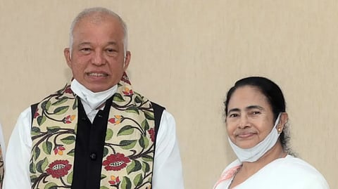 মমতা বন্দ্যোপাধ্যায়ের সাথে লুইজিনহো ফেলেইরো